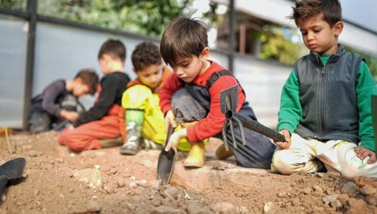 Konyaaltı’nda minikler toprakla buluştu