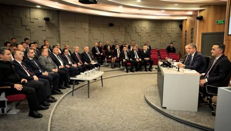Hayvanları koruma toplantısı Adana’da yapıldı