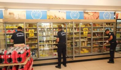 Ceyhan’da zincir marketler denetlendi