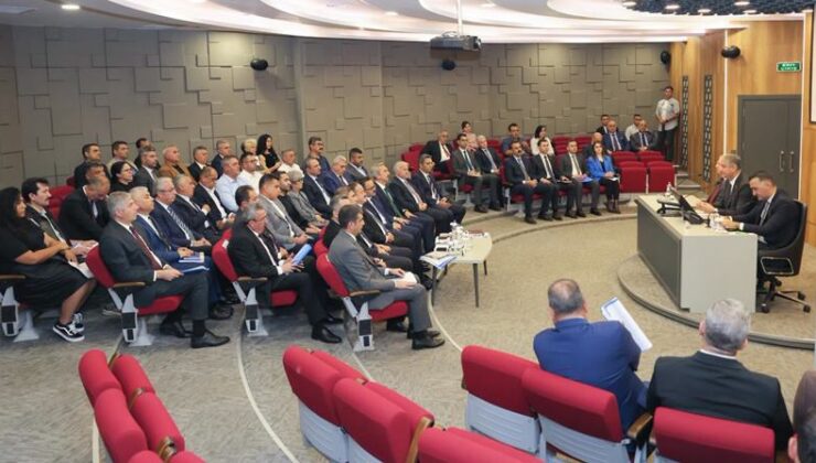 İl Hayvanları Koruma Kurulu Toplantısı Vali Yavuz Başkanlığında yapıldı