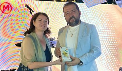 Anavarza Bal’ın Arı Oteli Projesine Altın TAMGA Ödülü