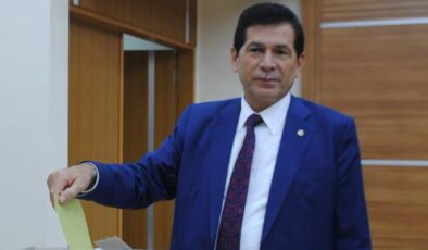 Kozan Ticaret Borsası’nda İdris Çevikalp yeniden başkan